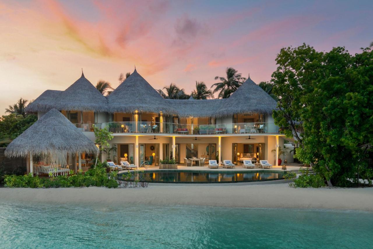 The Nautilus Maldives Hotel Kamadhoo Bagian luar foto