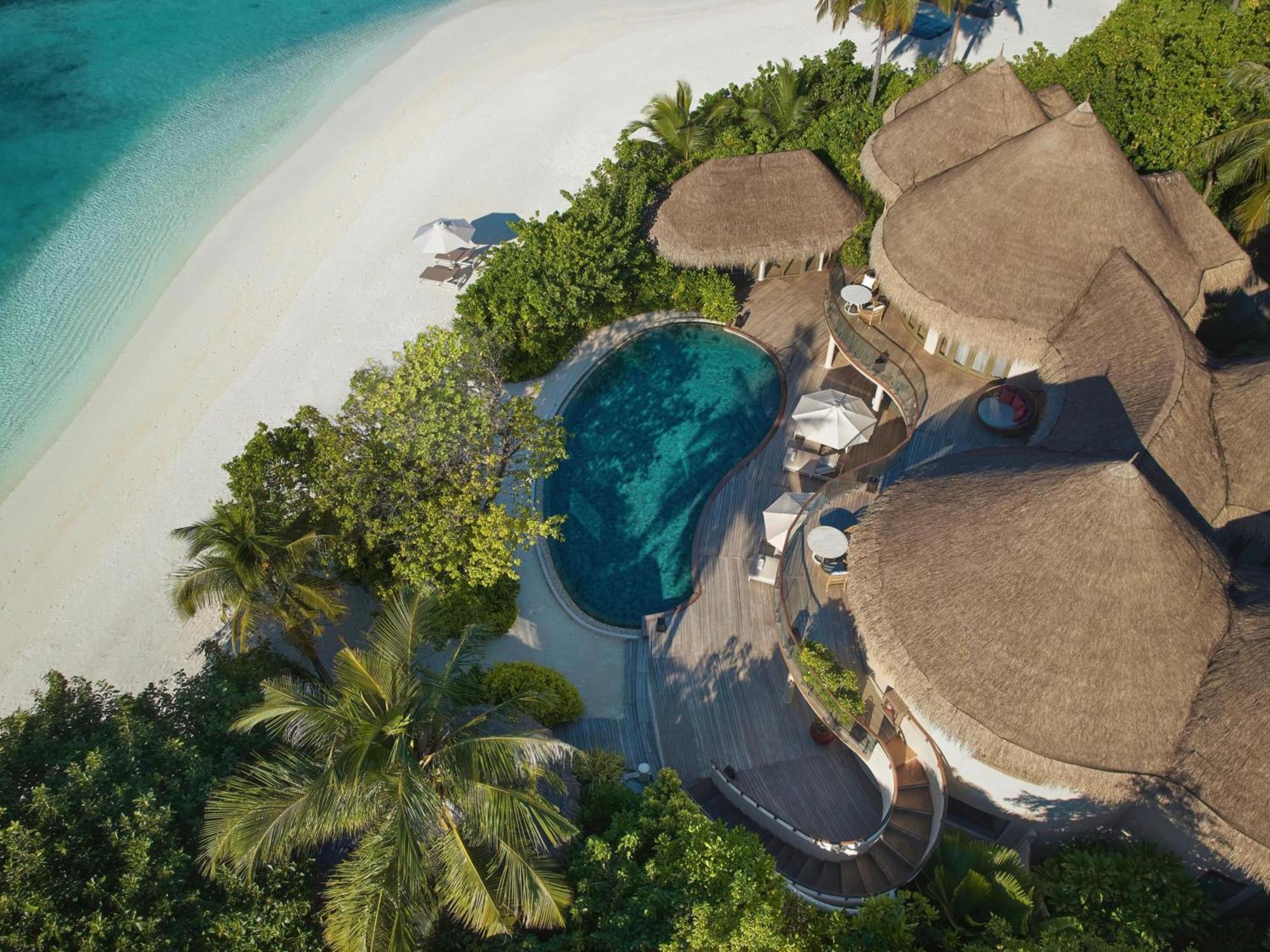 The Nautilus Maldives Hotel Kamadhoo Bagian luar foto